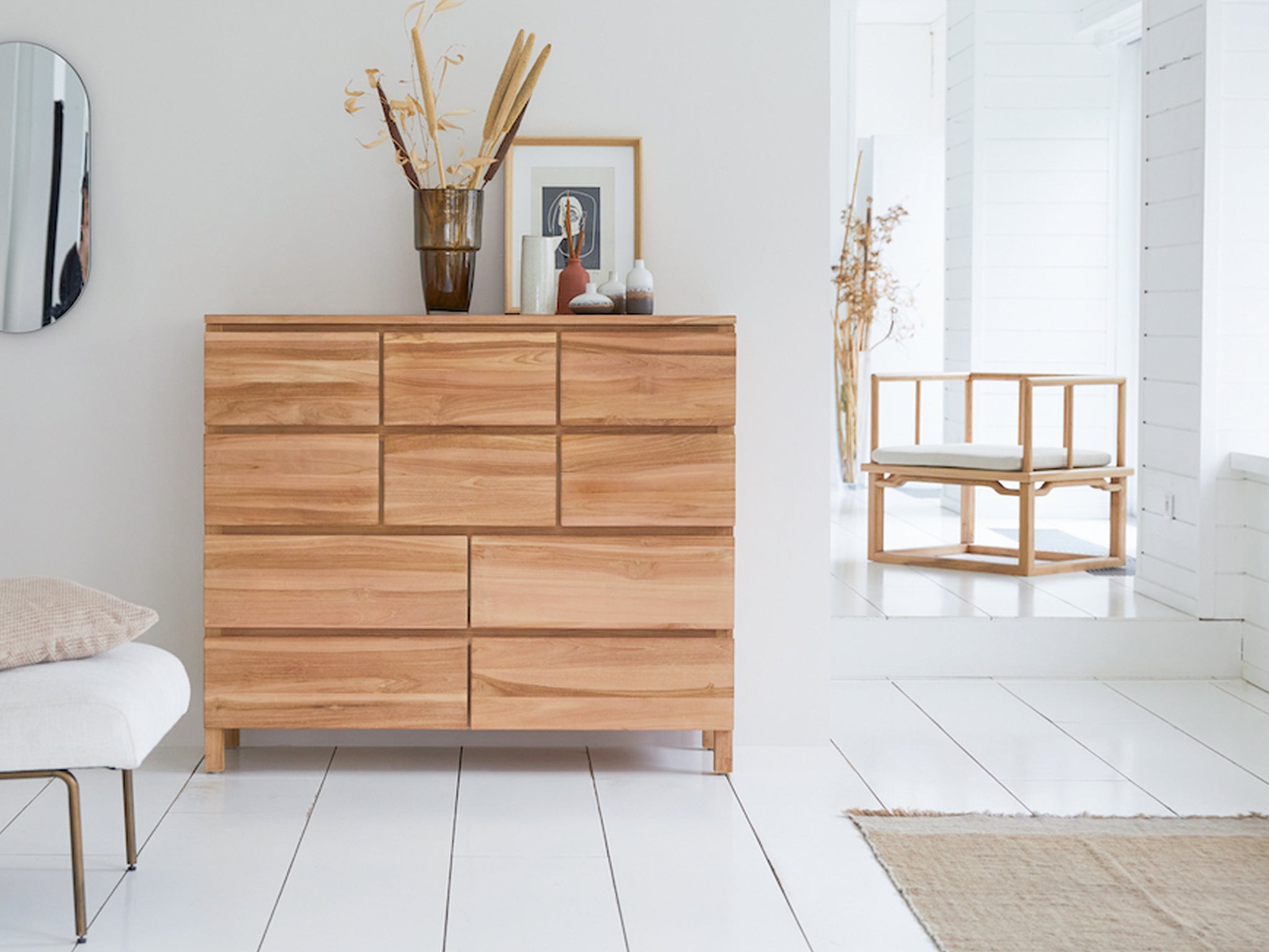 Quality bedroom store chest of drawers